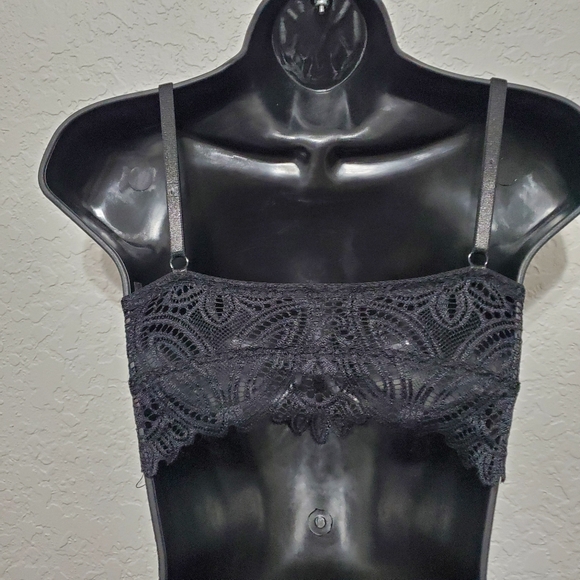 Frederick's of Hollywood Finley Black Lace Padded Bralette Bra Size M - Picture 6 of 7